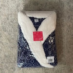Ulta blue Robe with White Pattern NWT